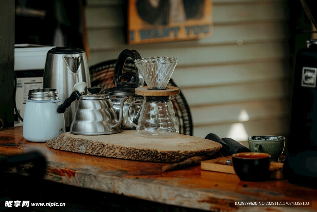 复古风厨房用具陈列