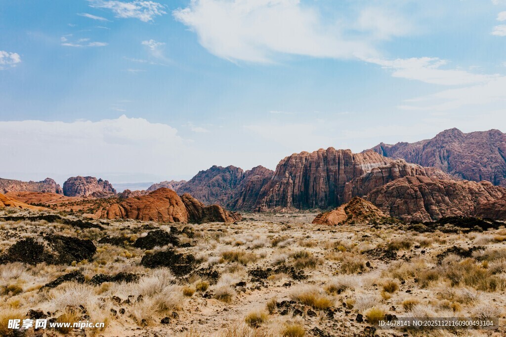 壮丽沙漠山峦风景