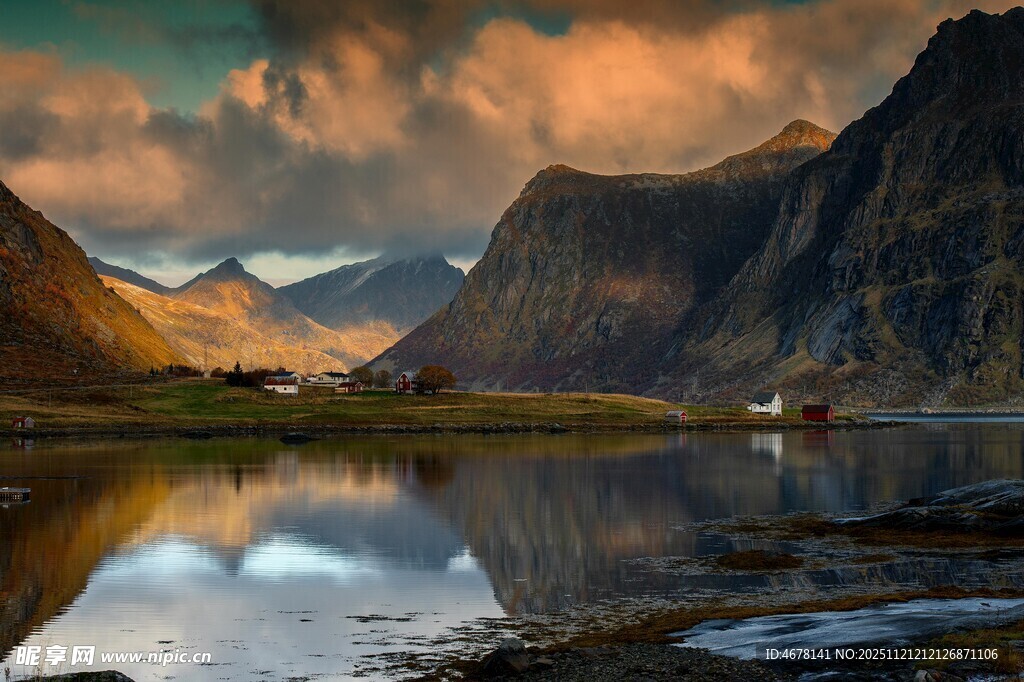 山间湖畔绝美自然风光