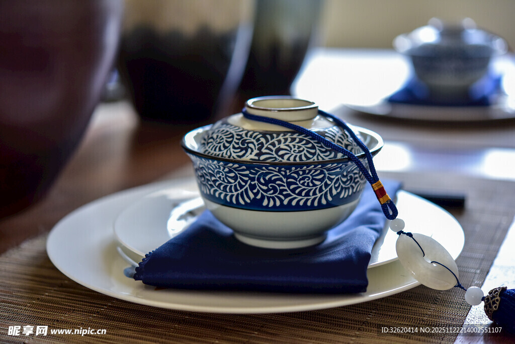 中式青花瓷茶具