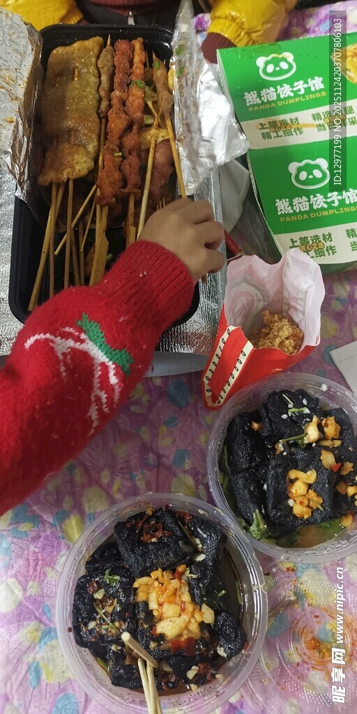 街头美味小吃现场制作