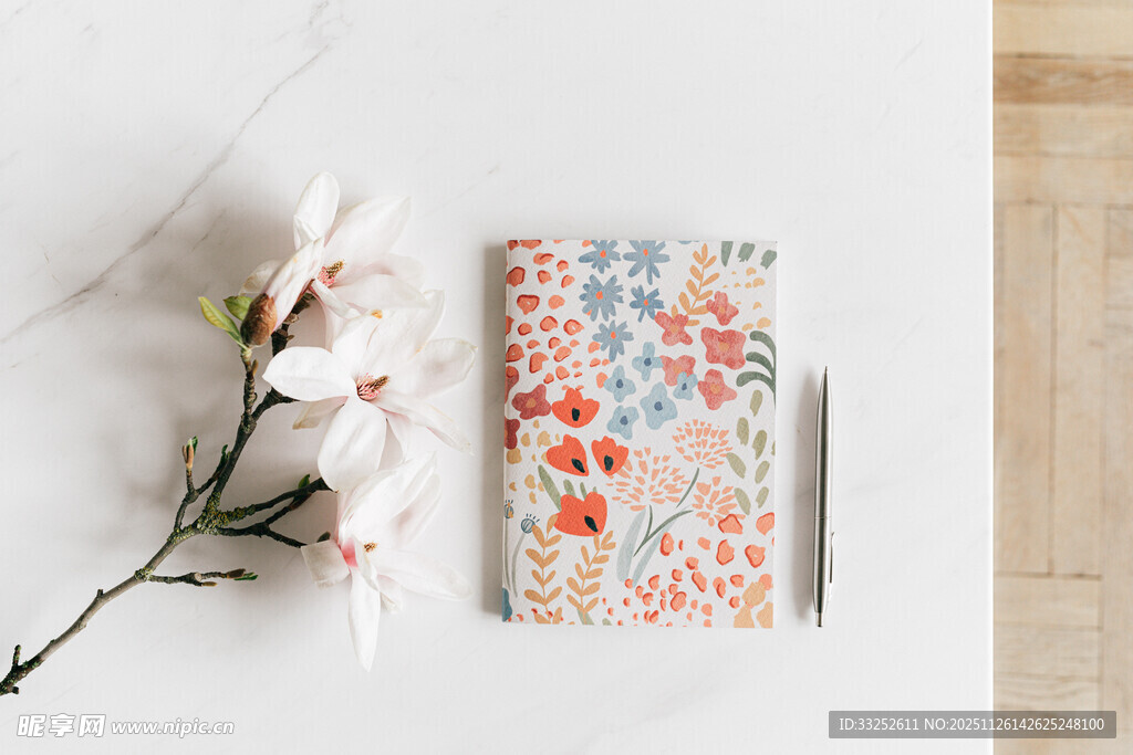花卉笔记本静物小清新画面