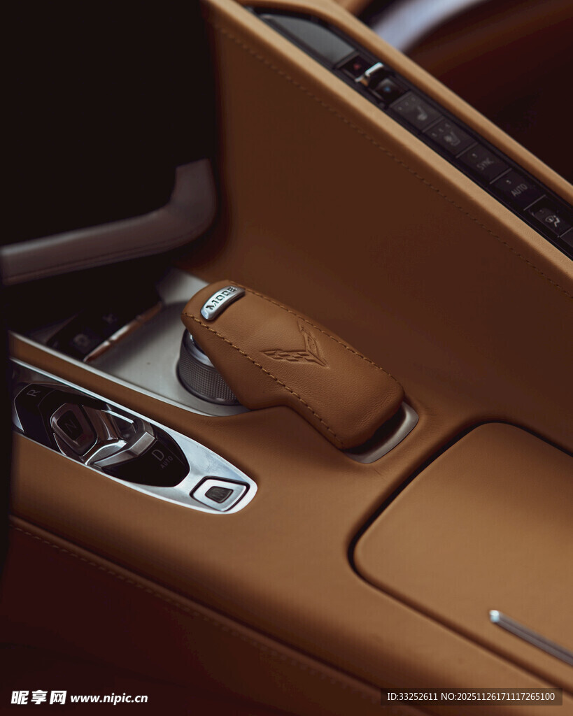豪华汽车内饰之精致换挡杆