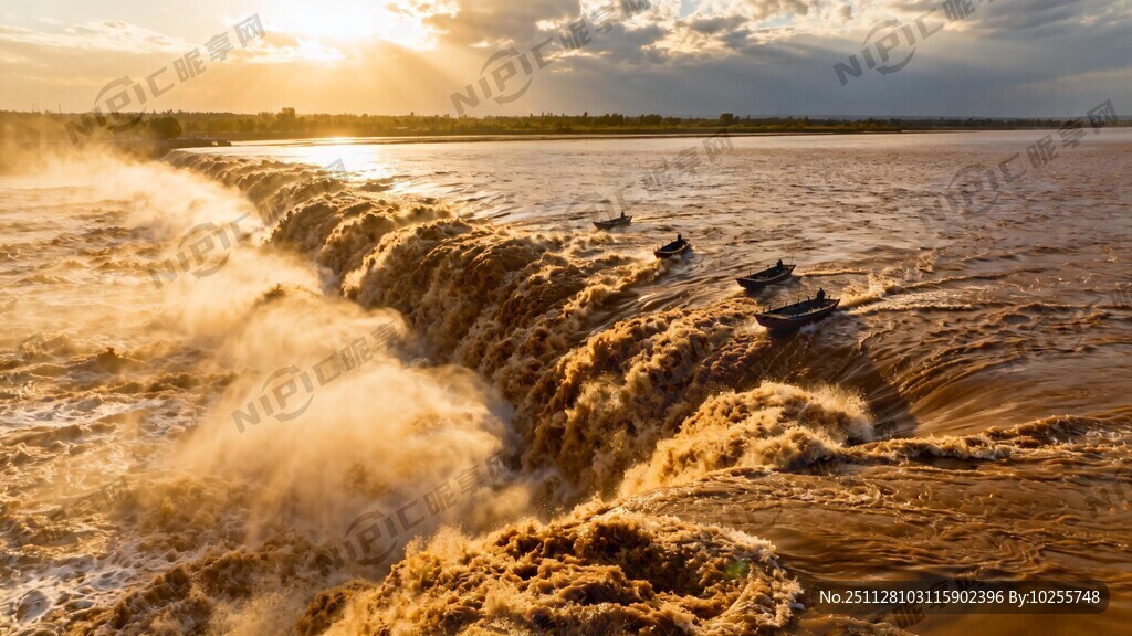 奔腾的黄河渡口 波涛汹涌