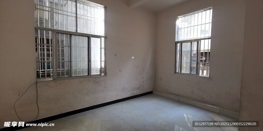 空旷毛坯房室内场景