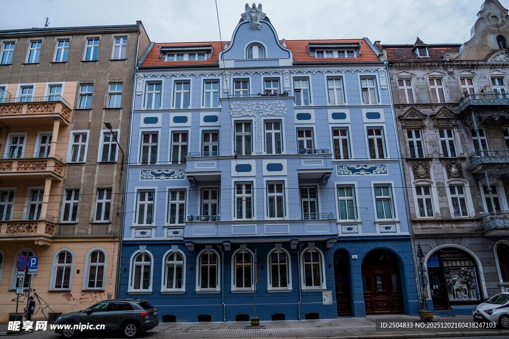  洲风格多彩建筑外观