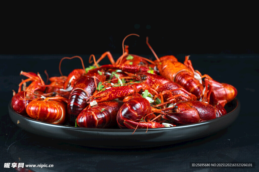 美味麻辣小龙虾