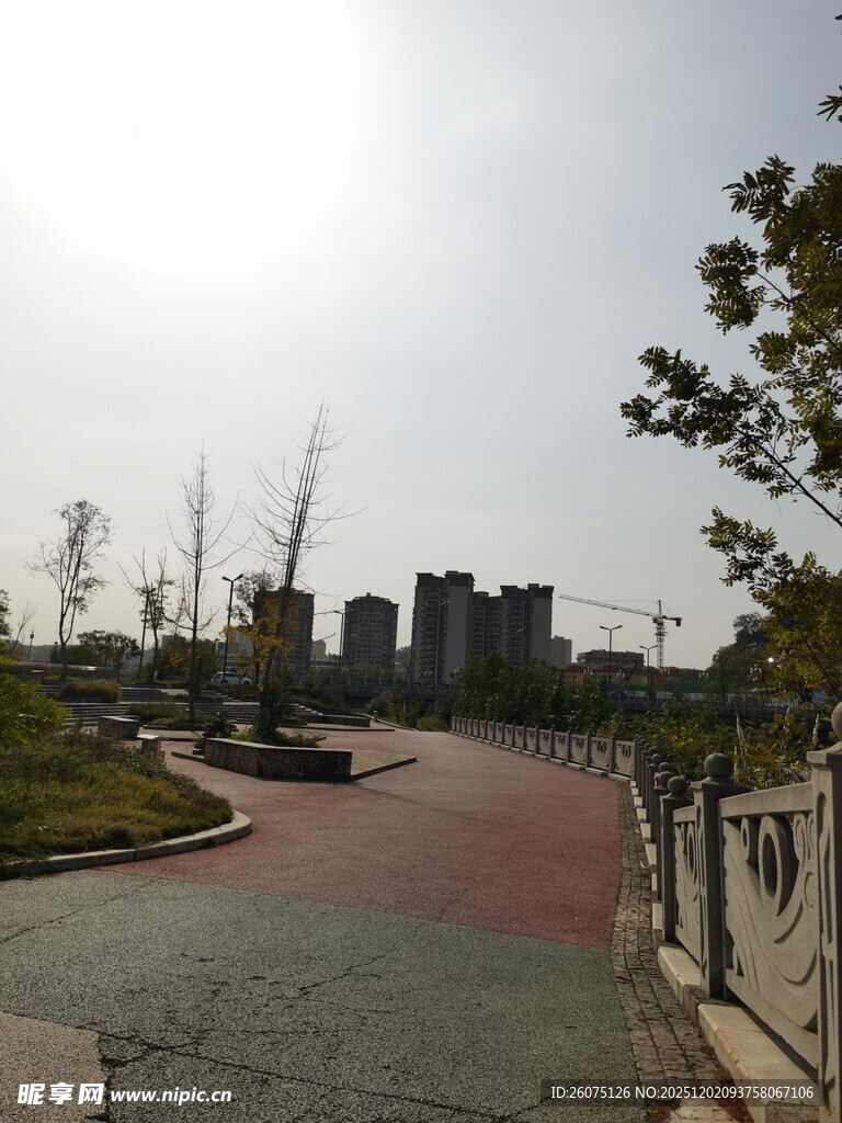 城市公园休闲步道景观