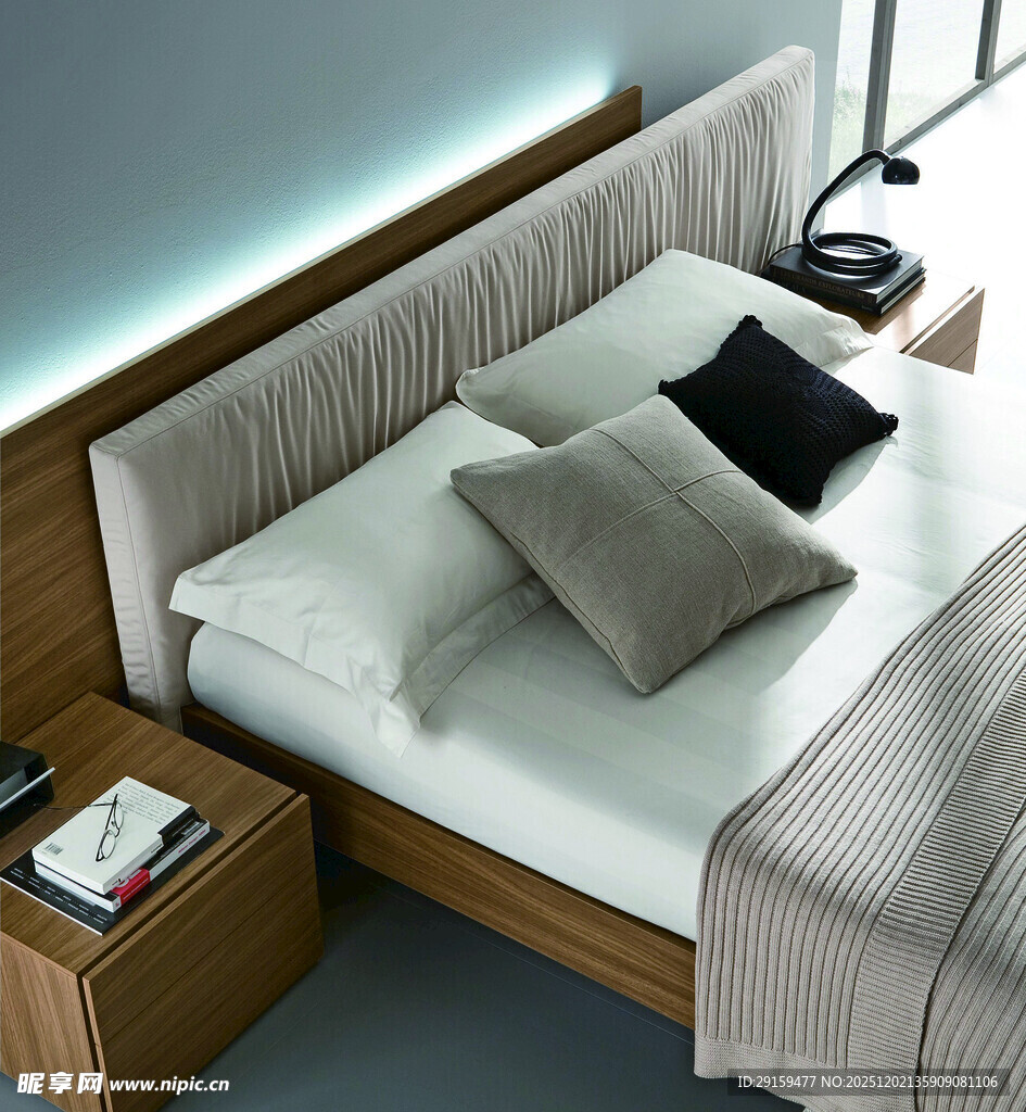 现代简约风格舒适双人床