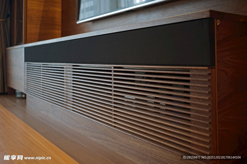 现代简约风格木质长条音箱