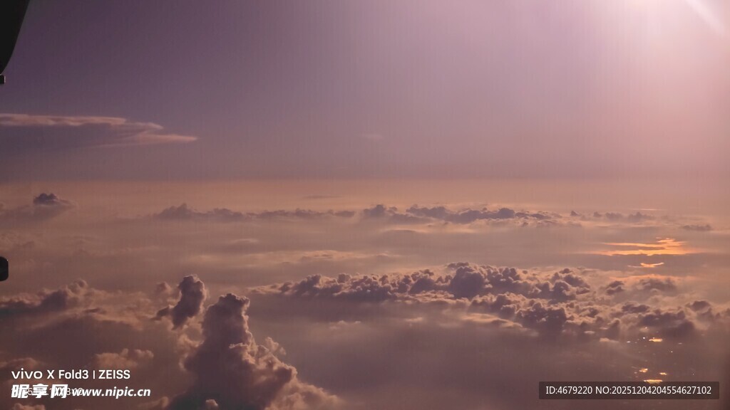 高空云海日出美景