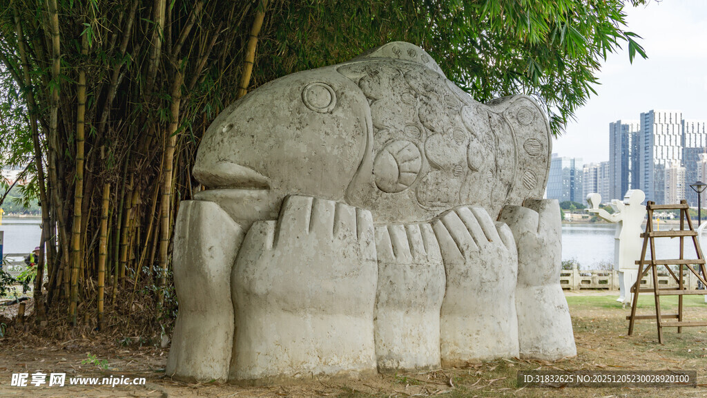 户外大型石雕塑作品