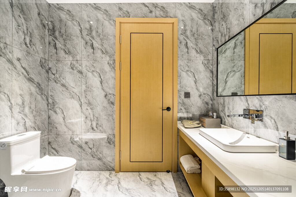 简约大理石风卫生间设计