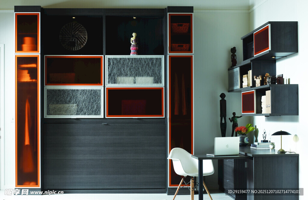 现代风格书房的精致收纳