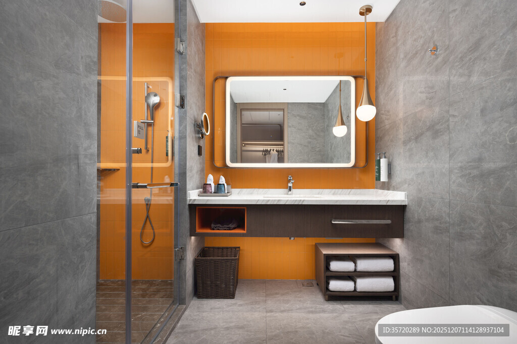 现代简约风浴室设计