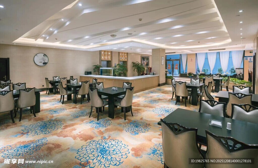 豪华酒店餐厅优雅用餐环境
