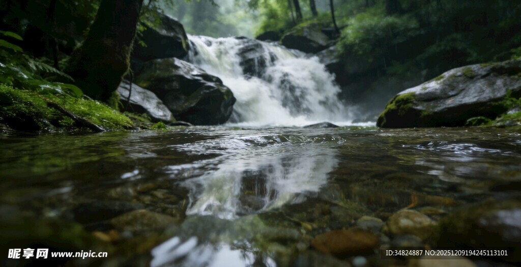 山间溪流瀑布自然美景