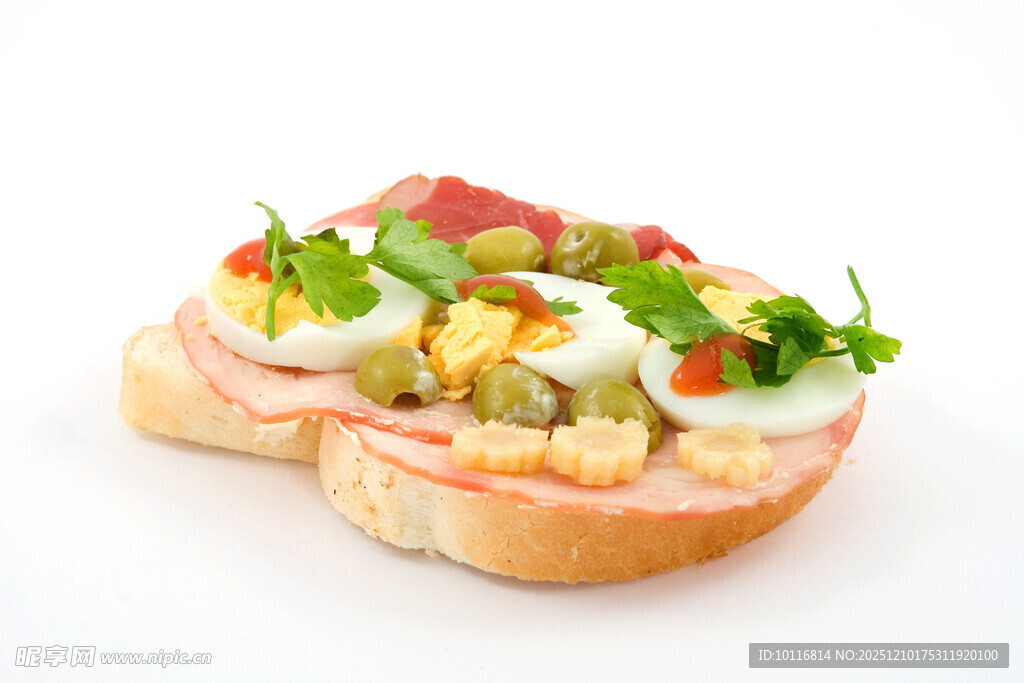 火腿蔬菜三明治
