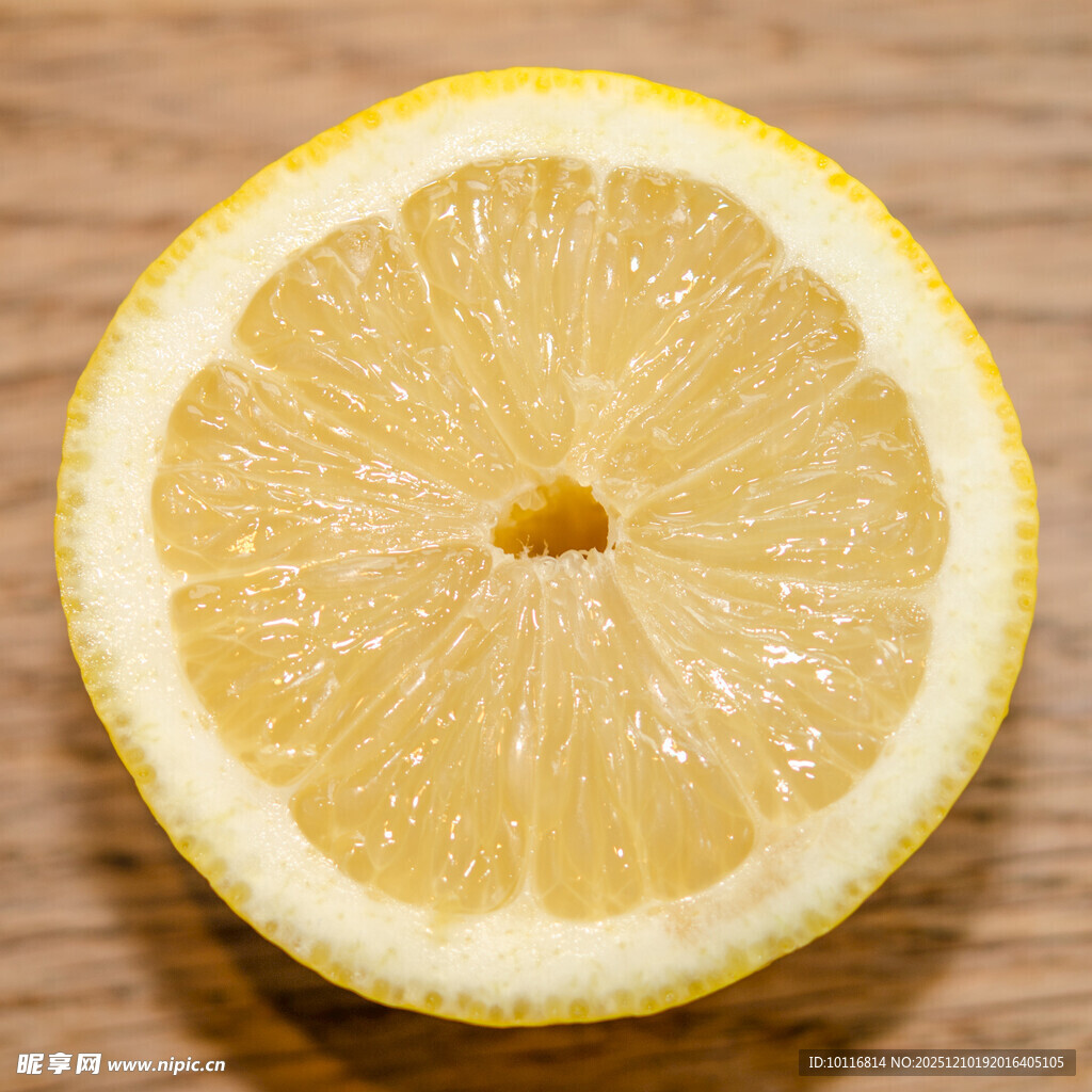 新鲜柠檬片