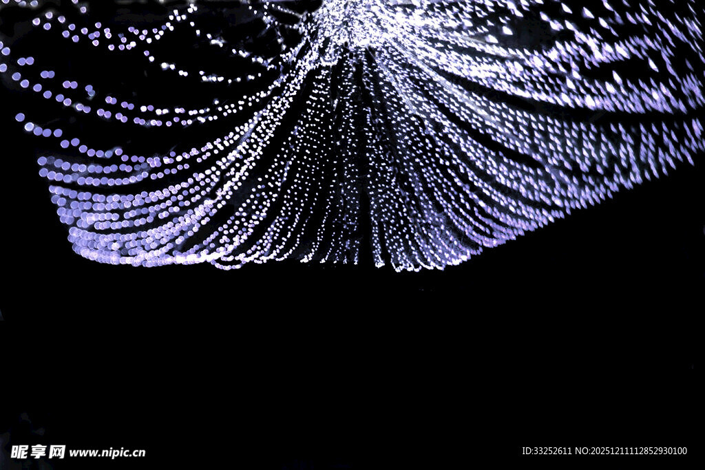 梦幻灯光瀑布艺术装置