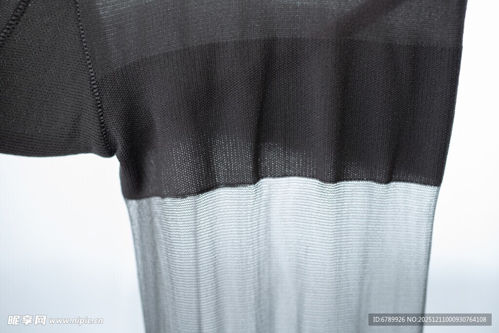 灰色渐变丝袜面料展示
