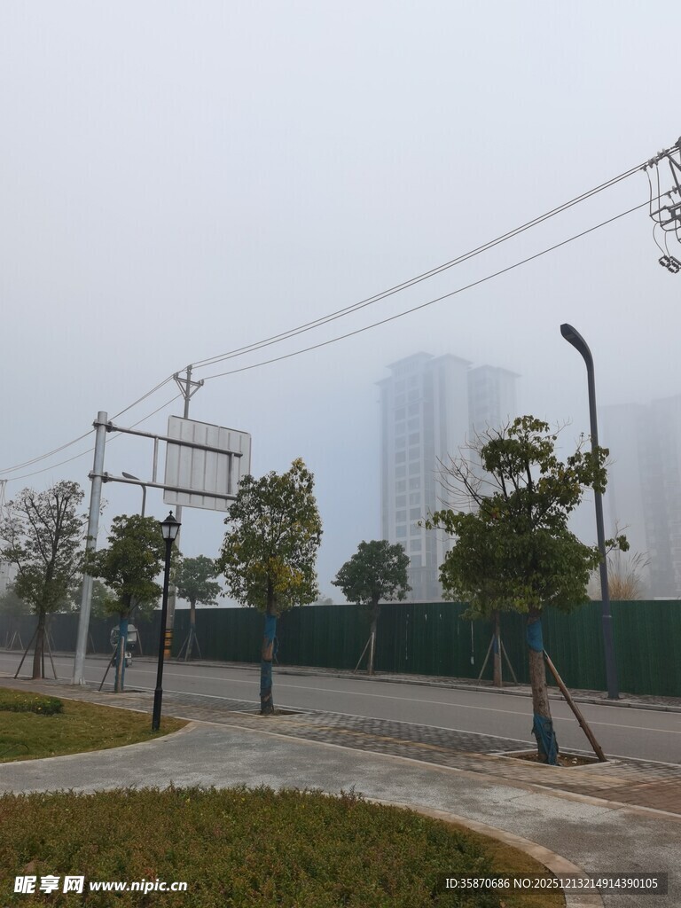 城市城郊电力设施景观