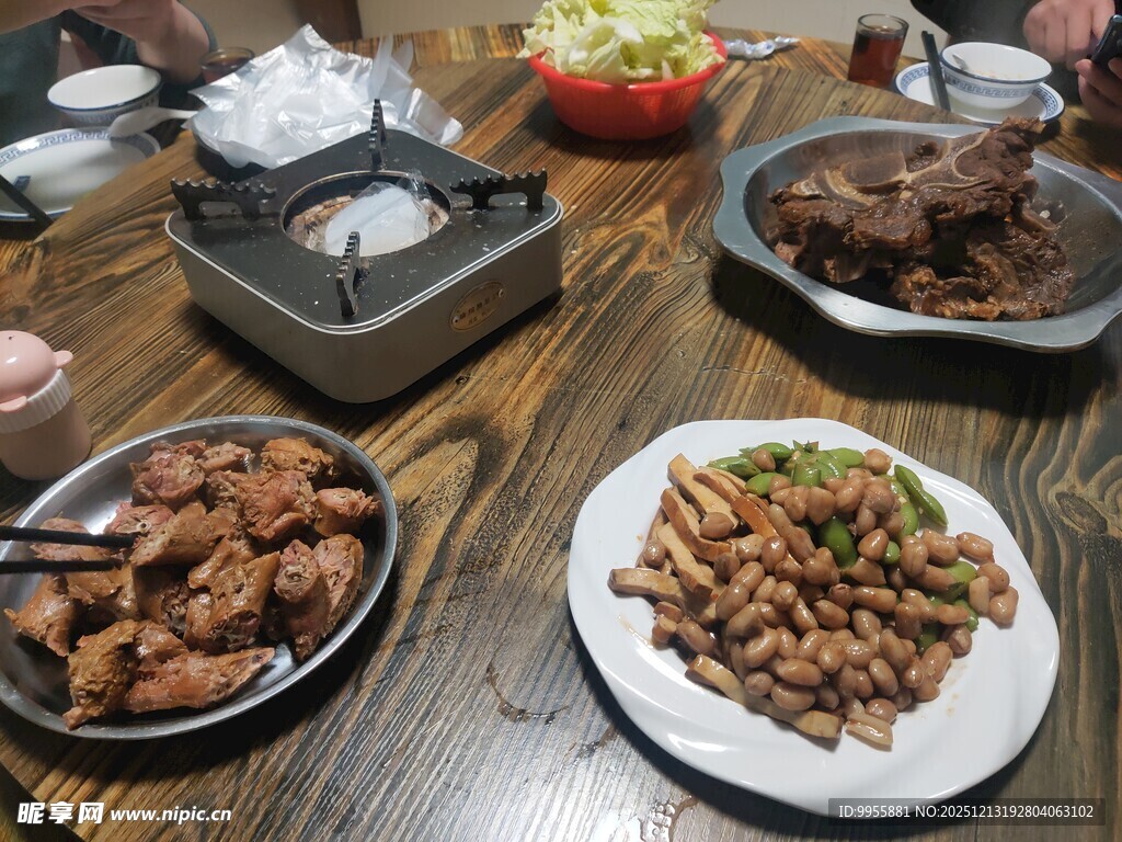 丰盛美味的中式菜肴聚会