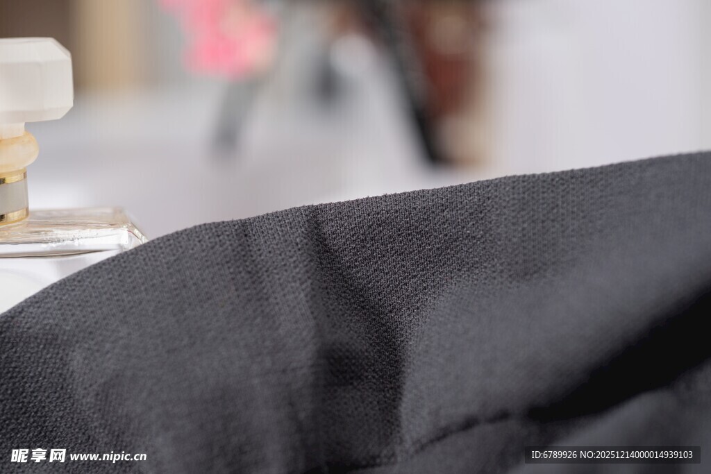 深灰色丝袜布料细节特写