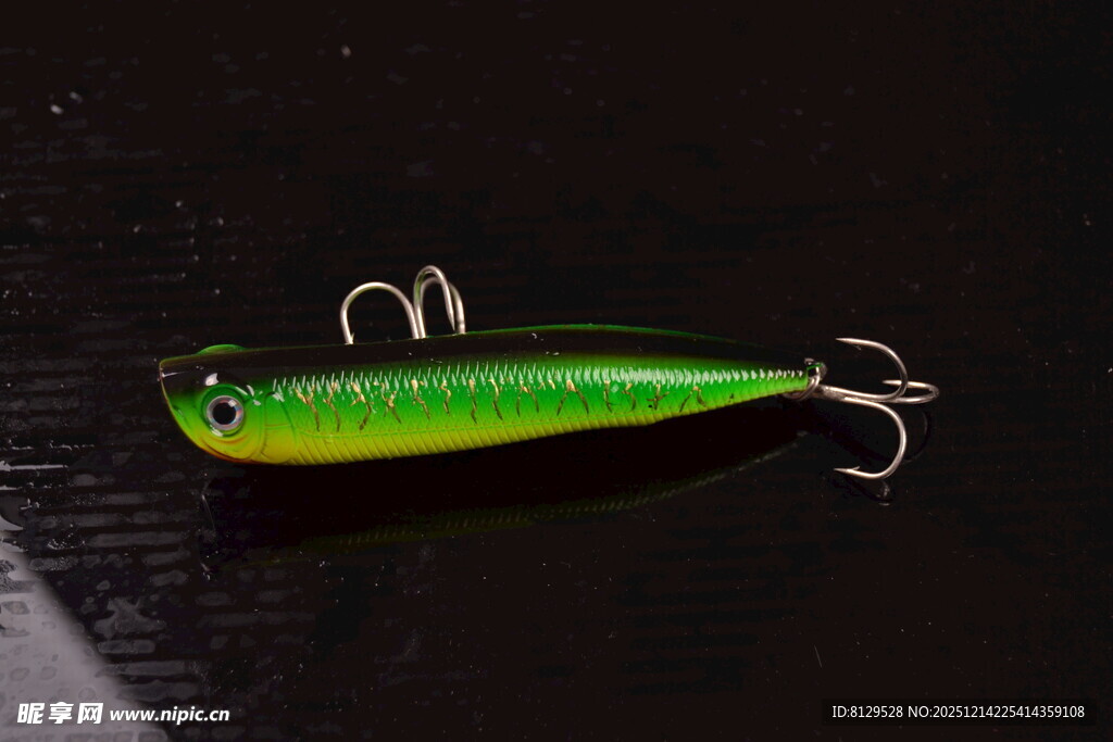 绿色金属路亚饵