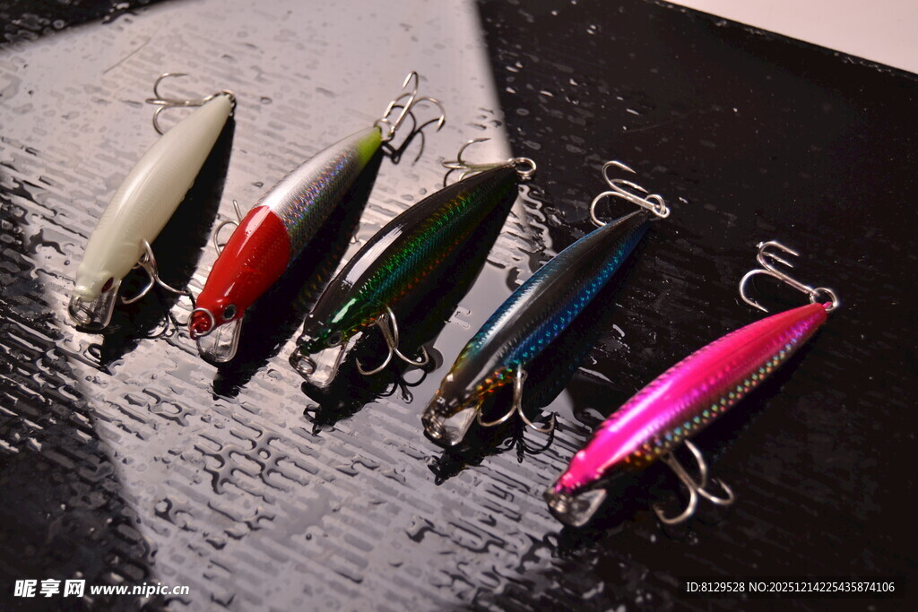 多彩钓鱼假饵展示