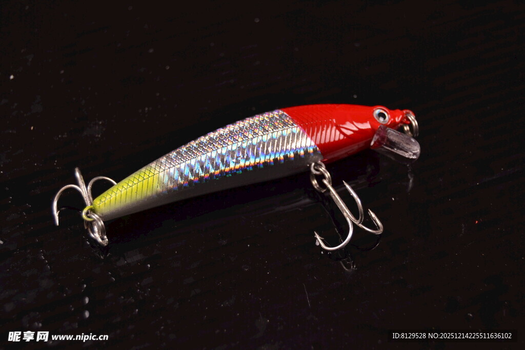 彩色金属路亚钓鱼饵