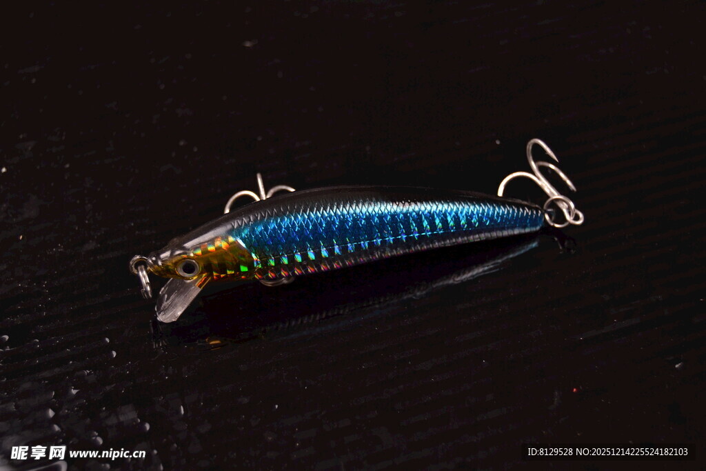 蓝色金属亮片鱼饵