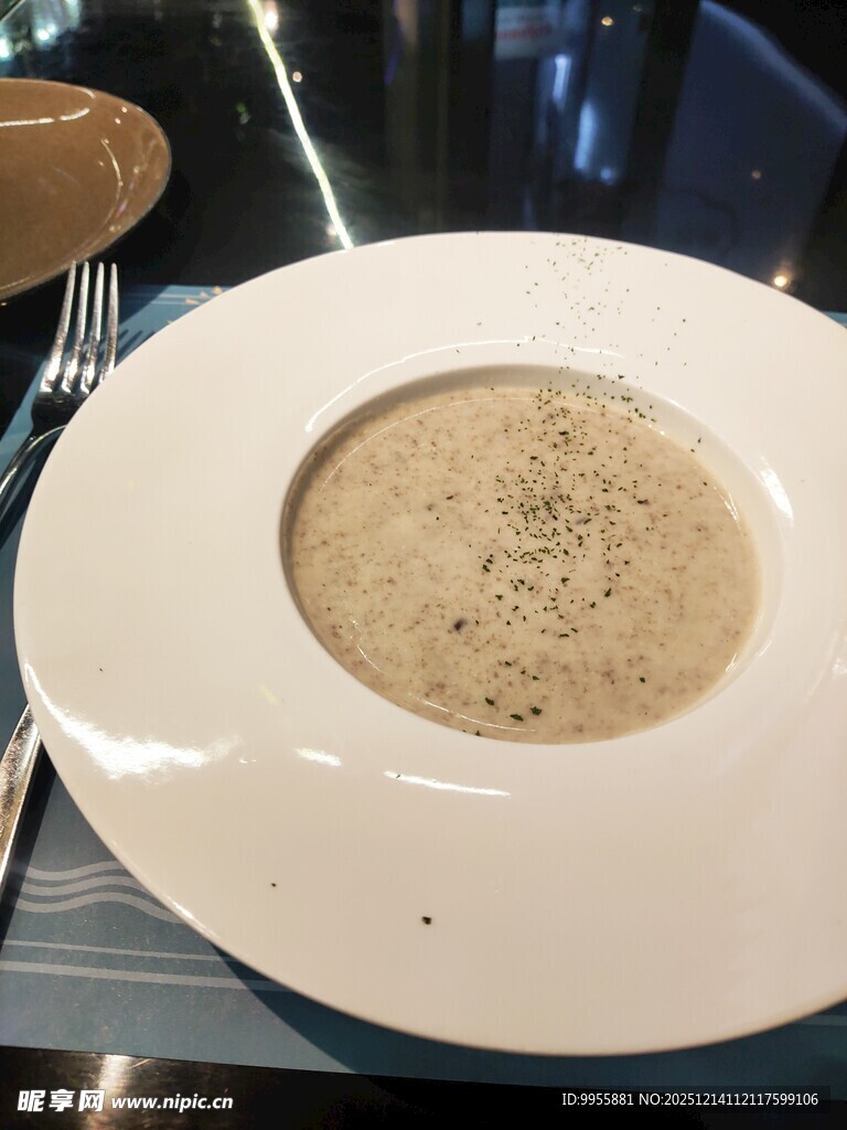 奶油蘑菇汤美味西餐汤品