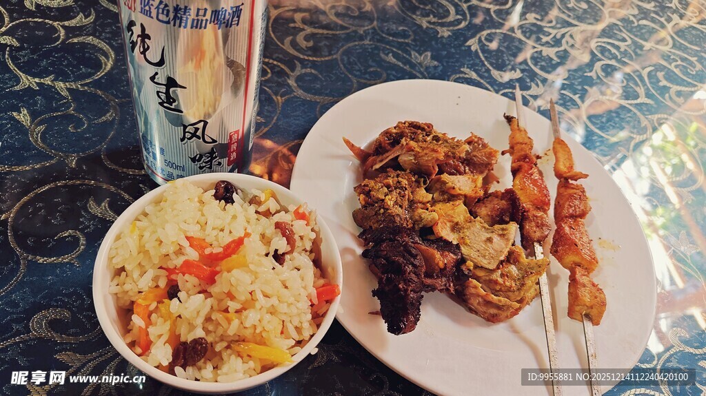 美味丰盛的特色餐食