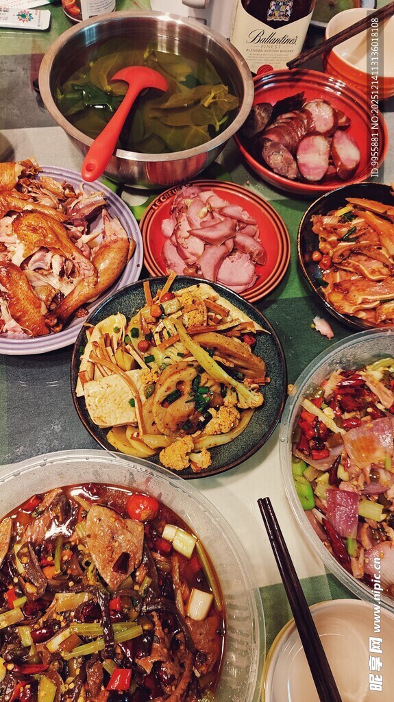 丰盛多样的美味佳肴