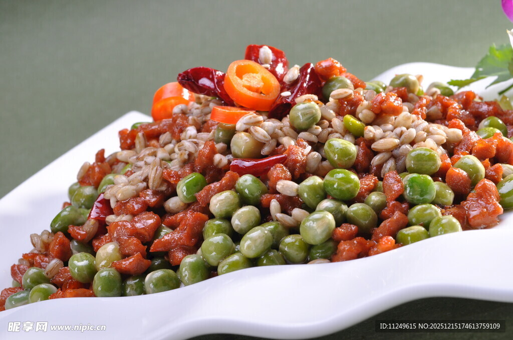 豌豆麦仁牛肉粒