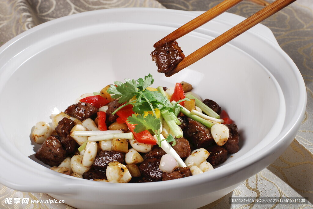 劲蒜生嗜雪花牛肉