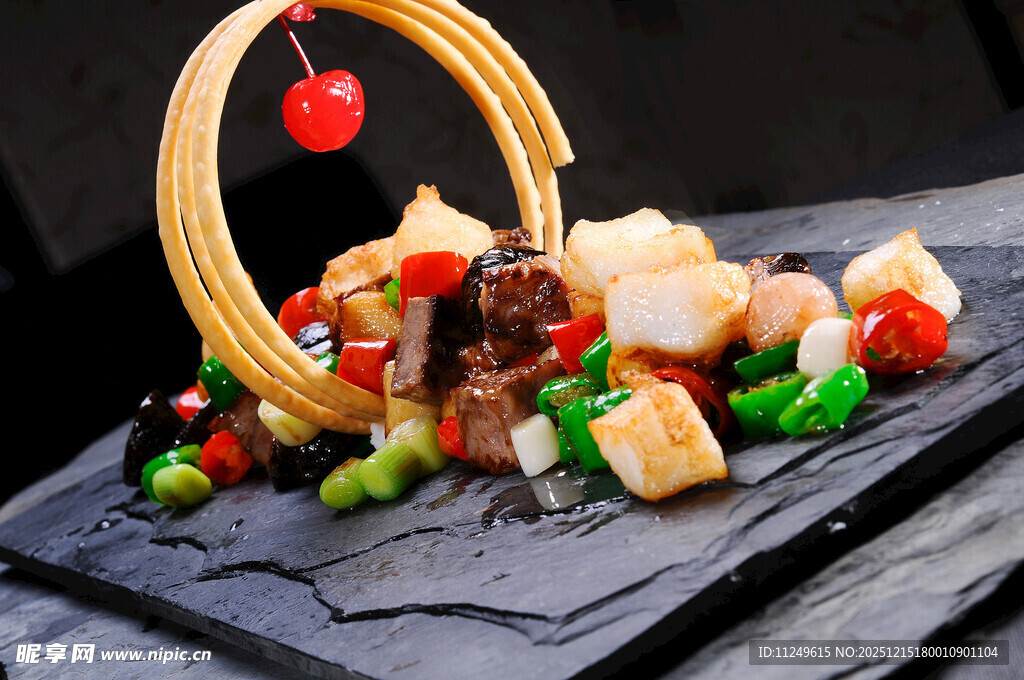 黑蒜银鱼雪花牛肉