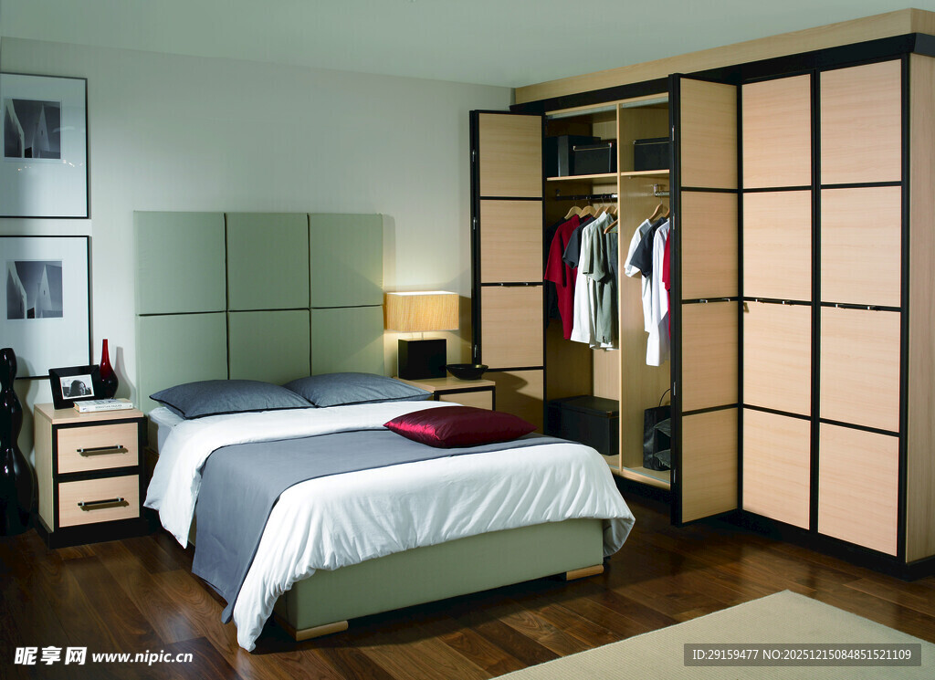 简约风格卧室衣柜与床铺