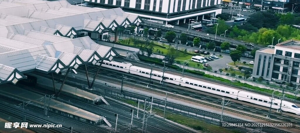 城市铁路与建筑景观