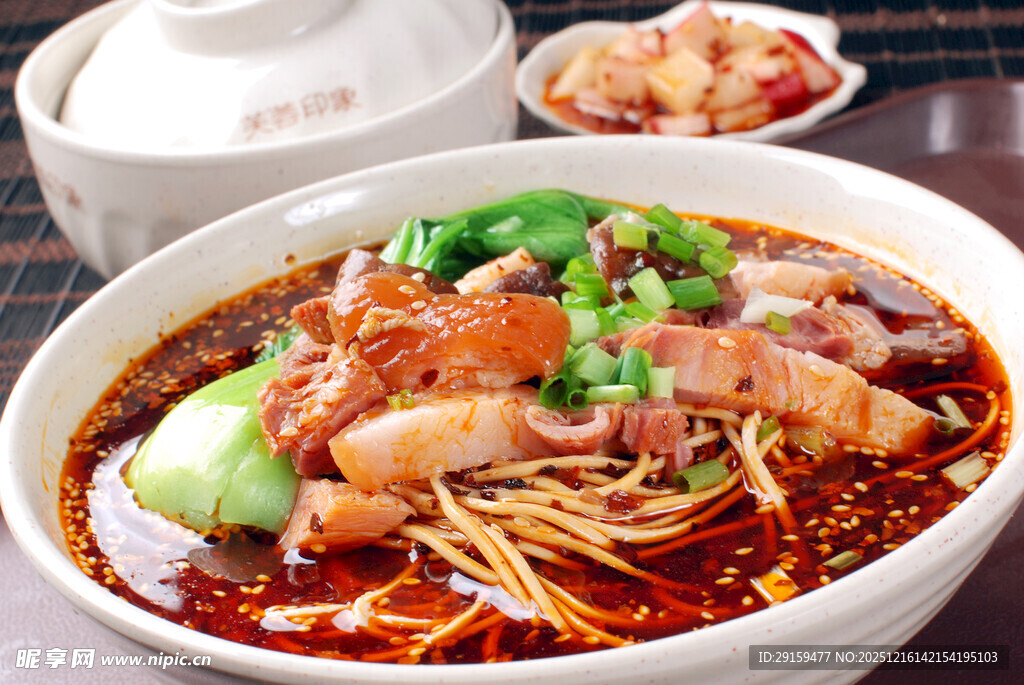 香辣诱人的鲜虾米线