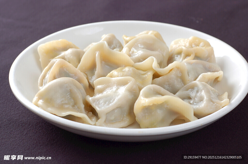 一碗美味饺子