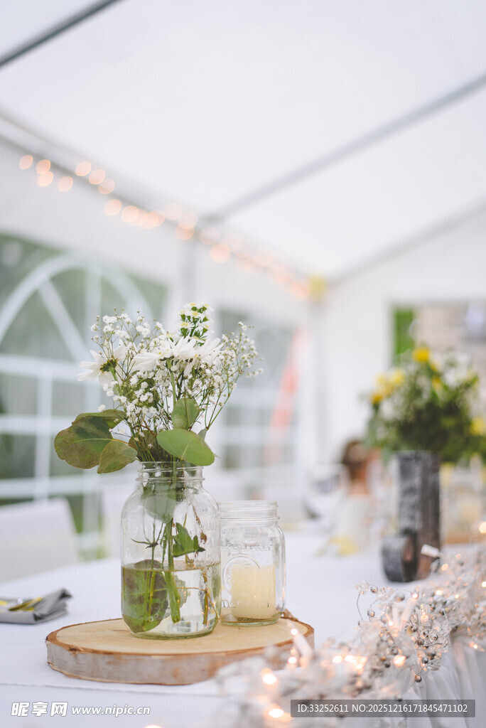 清新雅致的桌花布置