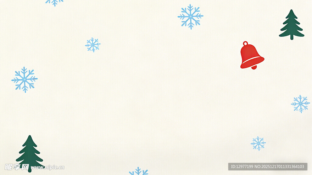 冬日雪景中的铃铛与松树