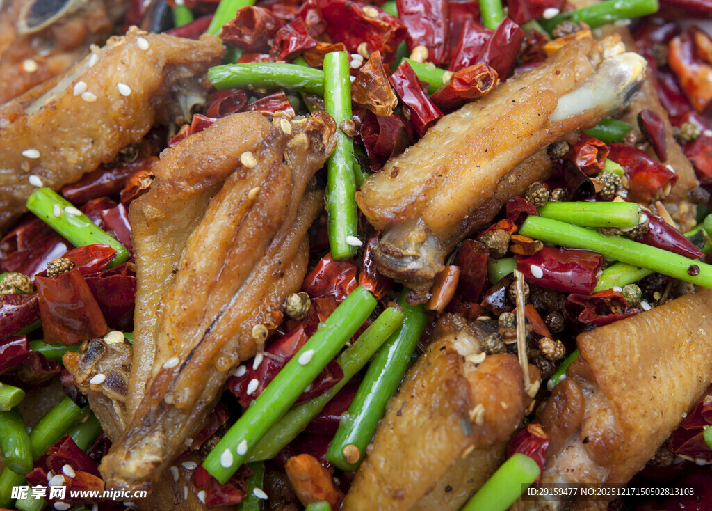 香辣美味鸡翅尖