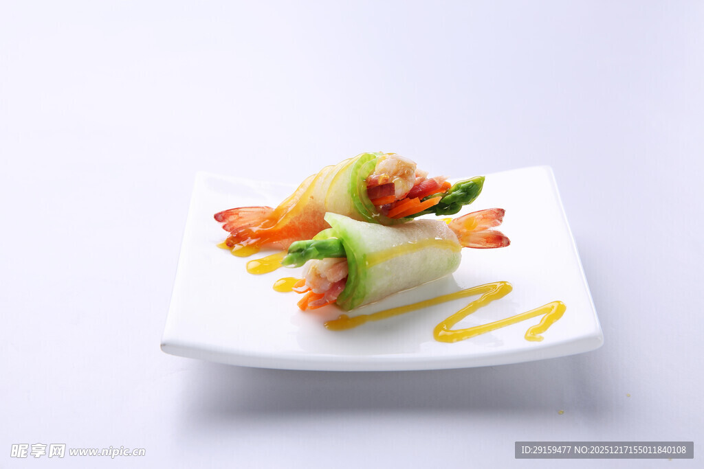 精致摆盘的美味蔬菜料理