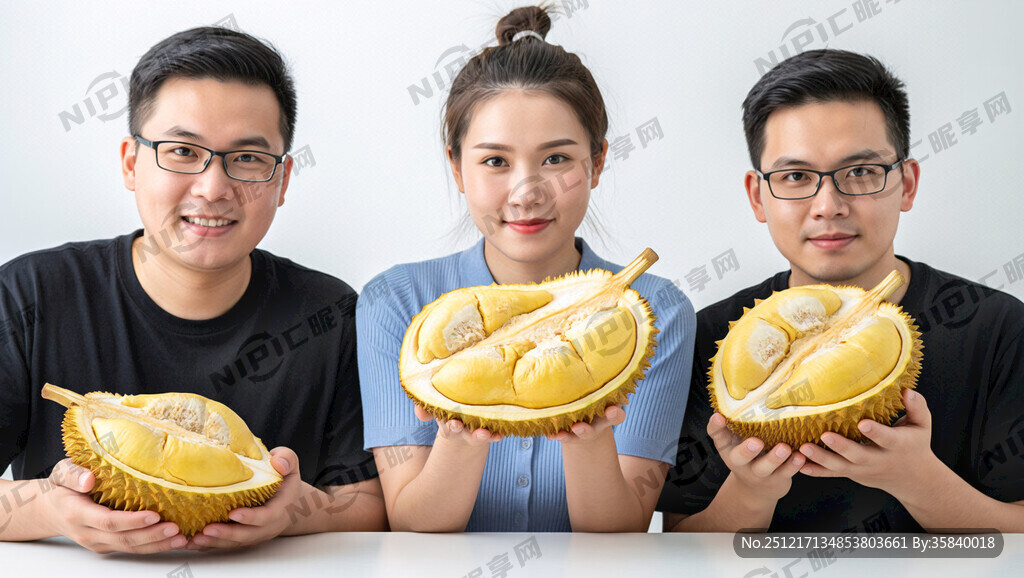 2位男士和1位女士