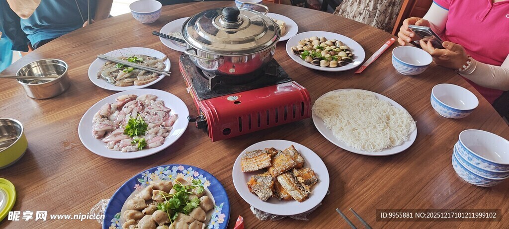 丰盛一桌家常菜