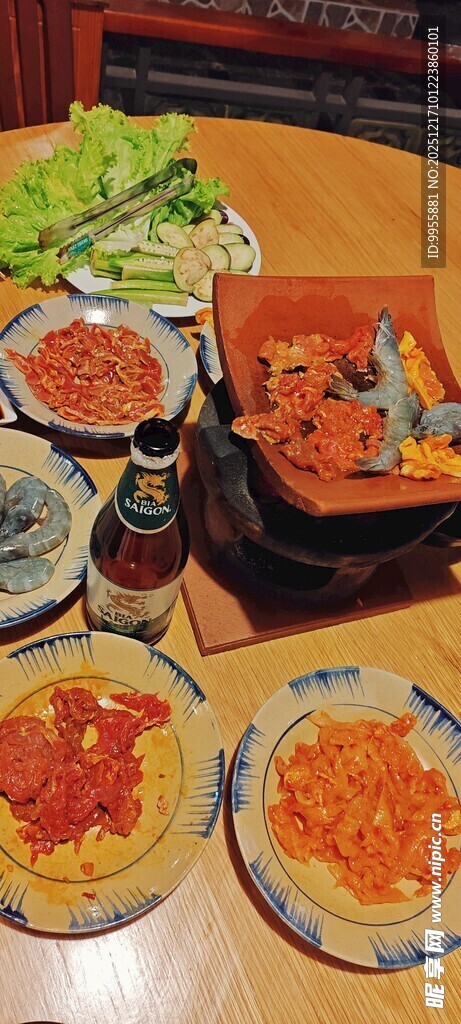 丰盛日式海鲜料理拼盘