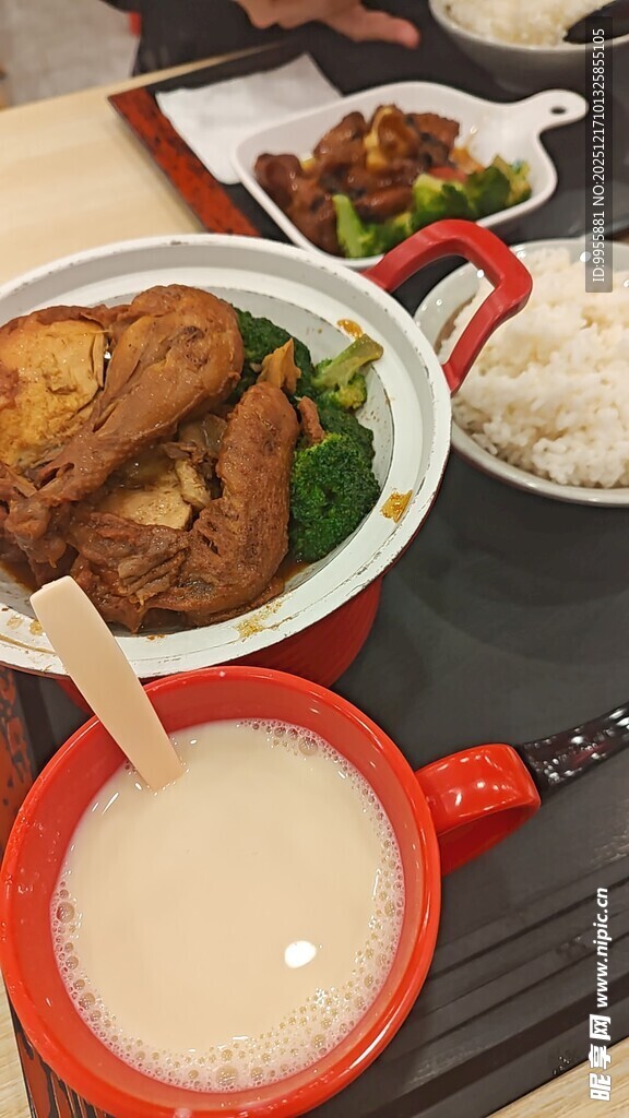 丰盛中式餐食组合